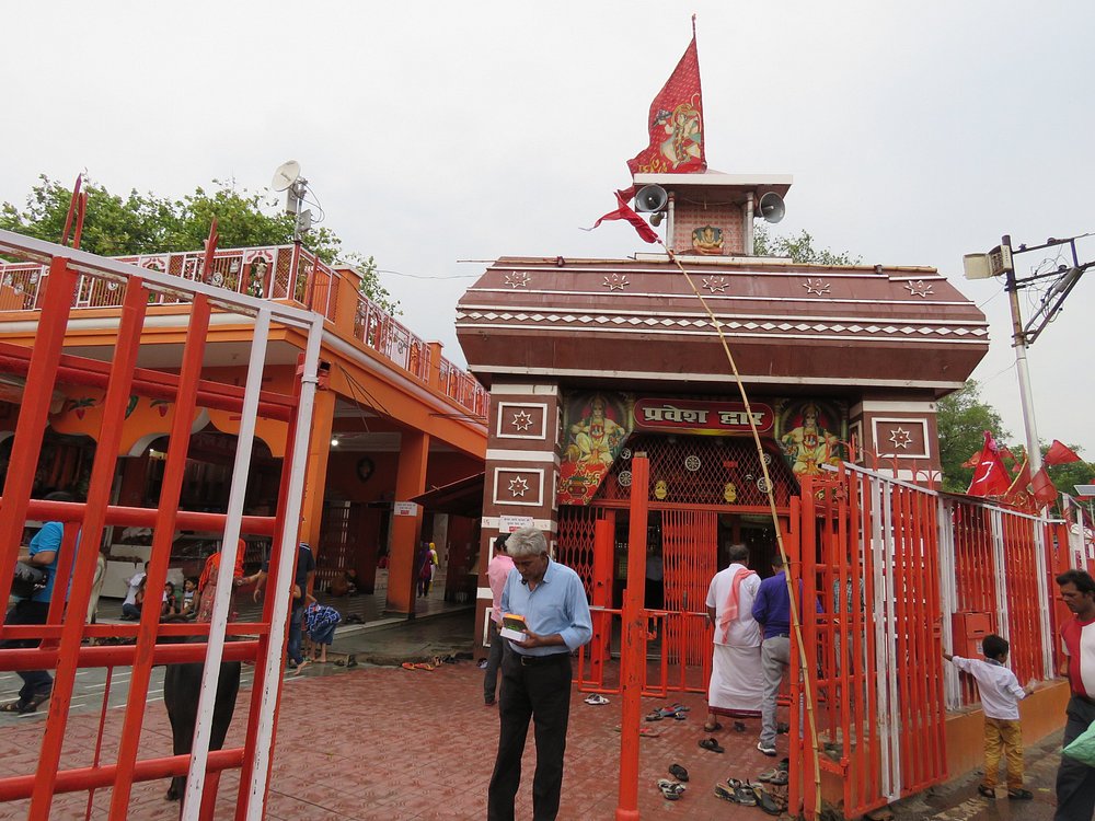 Bade Hanuman Ji Temple